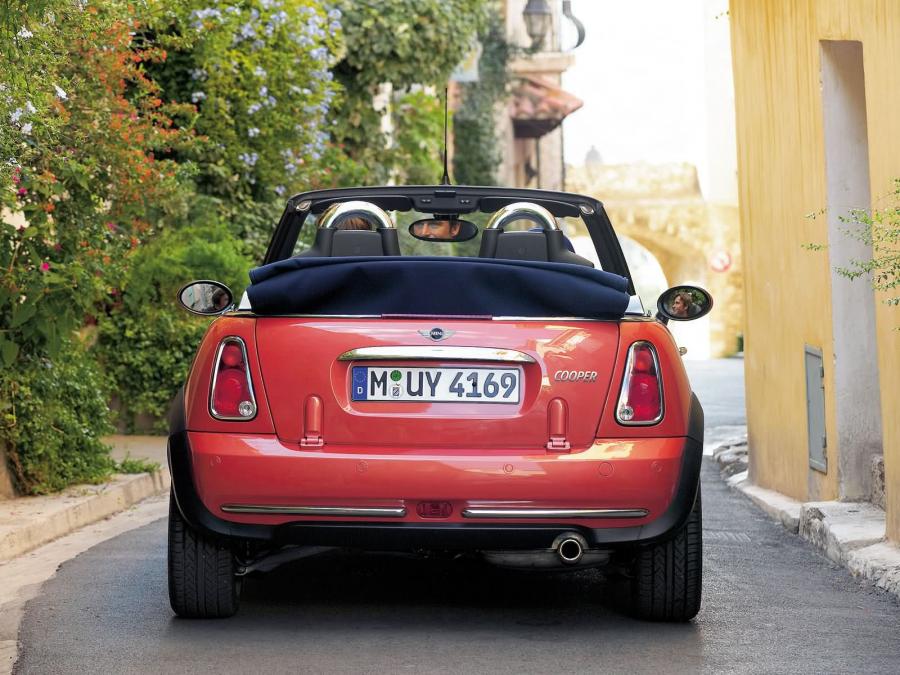  Mini Cooper Cabrio 2004 года  (фото 27 из 30)